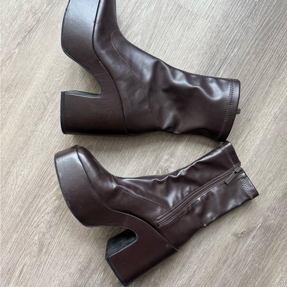 Zara Dark Brown Heeled Boots